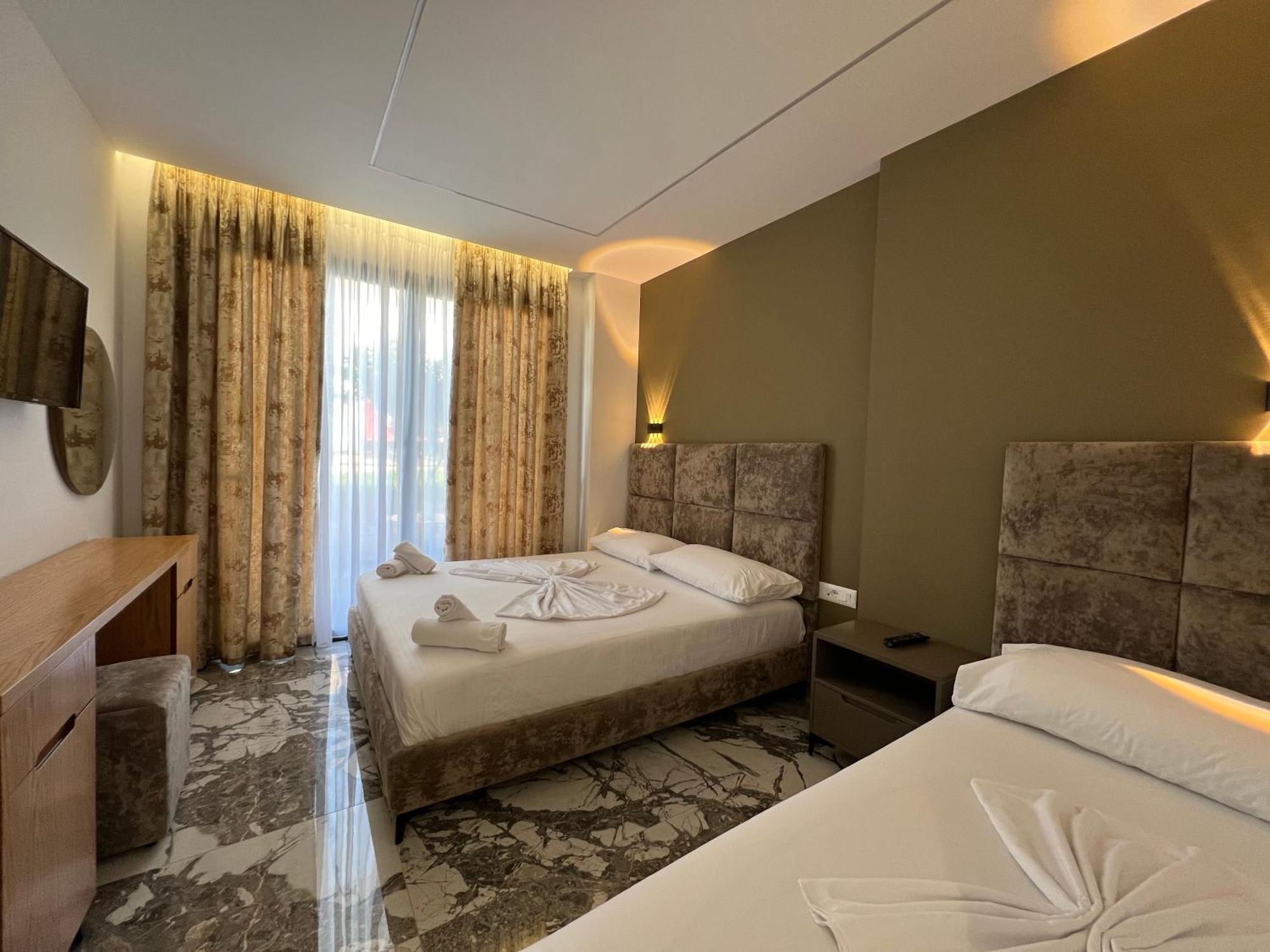 Poseidon Hotel 2 كساميل المظهر الخارجي الصورة